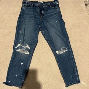 Abercrombie and Fitch The Mom High Rise jeans